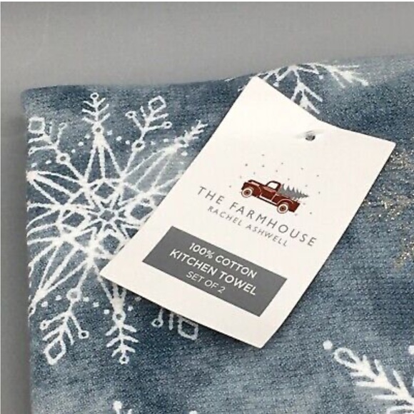 Certified International Holiday Mug &  Rachel Ashwell Snowflake KitchenTowel Set - Picture 4 of 10